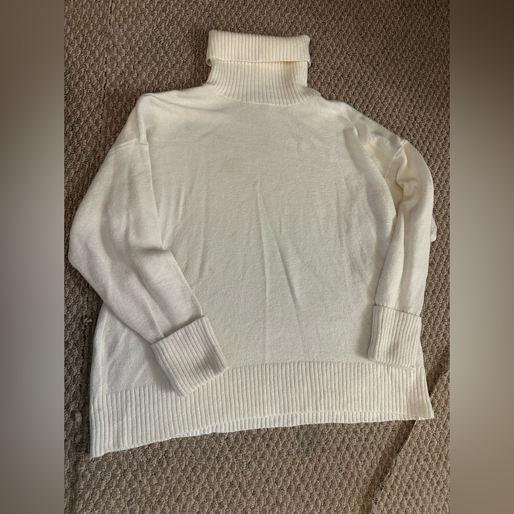 Old Navy Cream Turtleneck Sweater